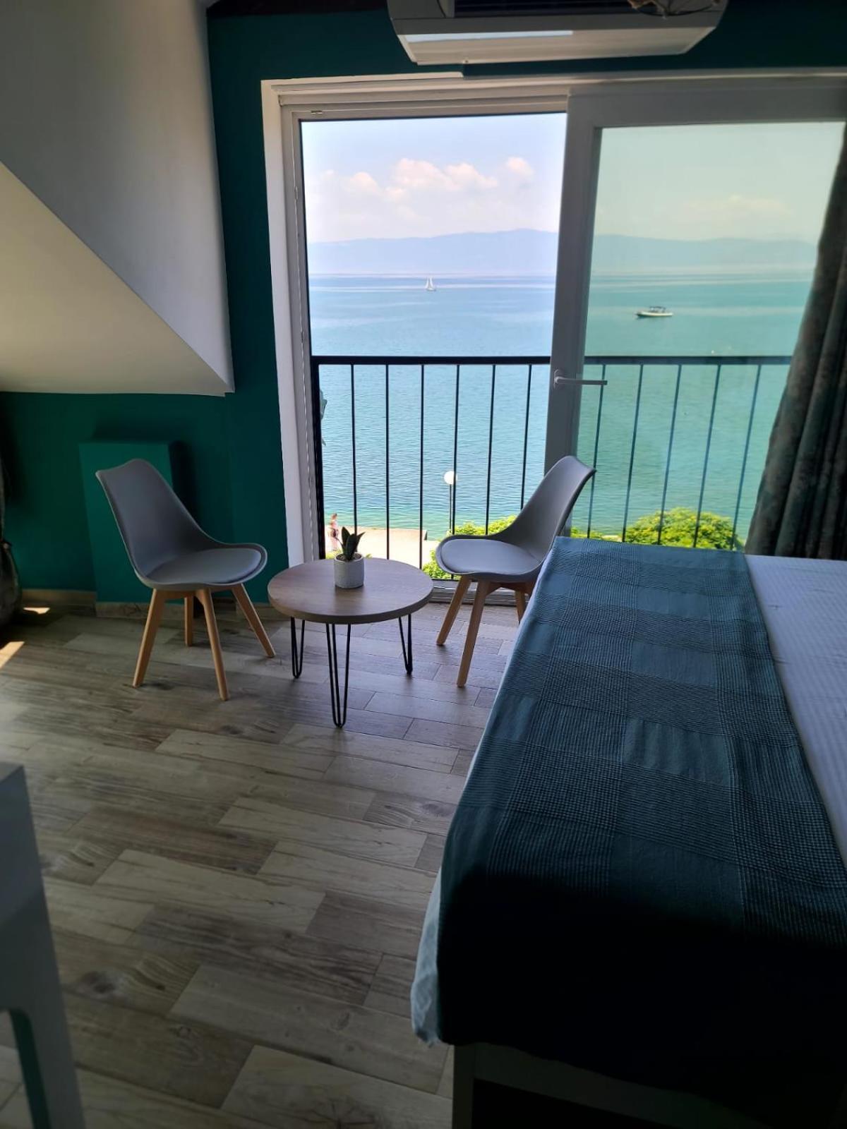 Pier 82 Apartments Ohrid Rum bild